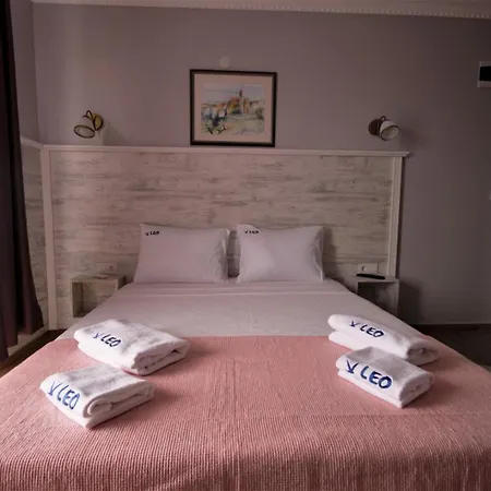 Otel Cundavilla & 2*