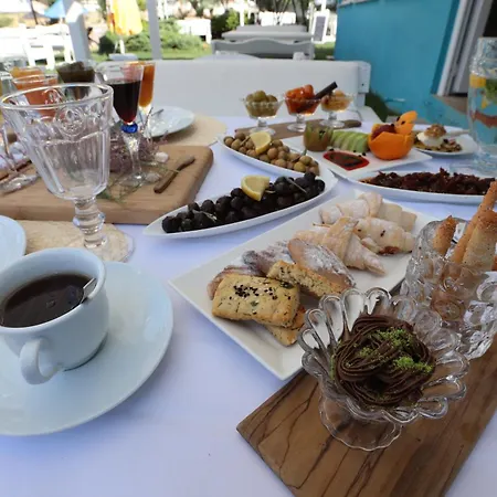 Cundavilla & Ayvalik