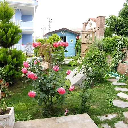 Cundavilla & Otel Ayvalı