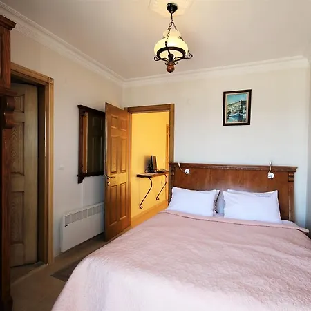 Otel Cundavilla & 2*