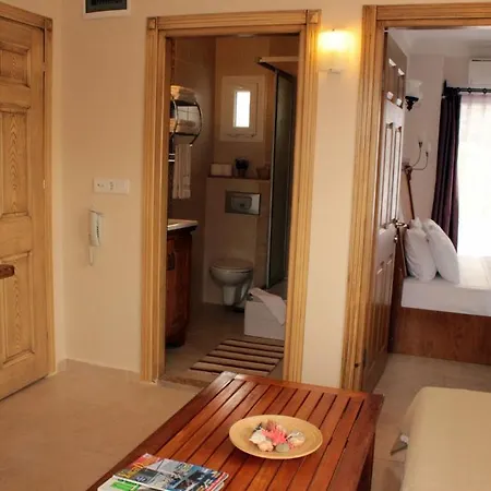 Cundavilla & Otel 2*
